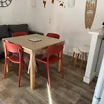 Cozy Aux Issamdres Avec Piscine